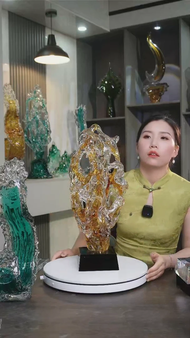 琉璃琥珀金太湖石