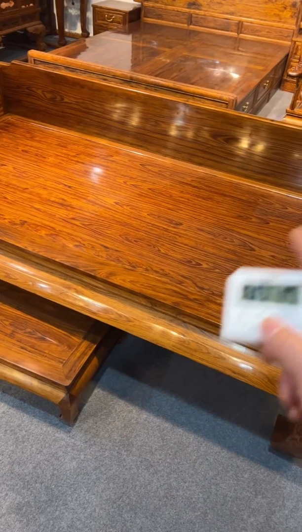 【闪购商品】花梨木类木雕罗汉床