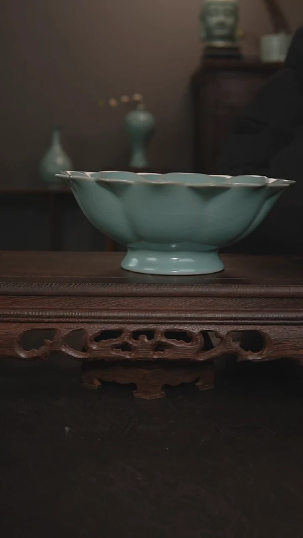 摆件瓷仿古花口果盘