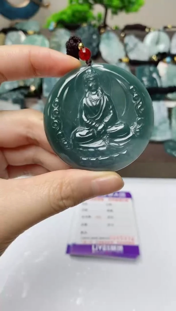 翡翠未镶嵌颈饰