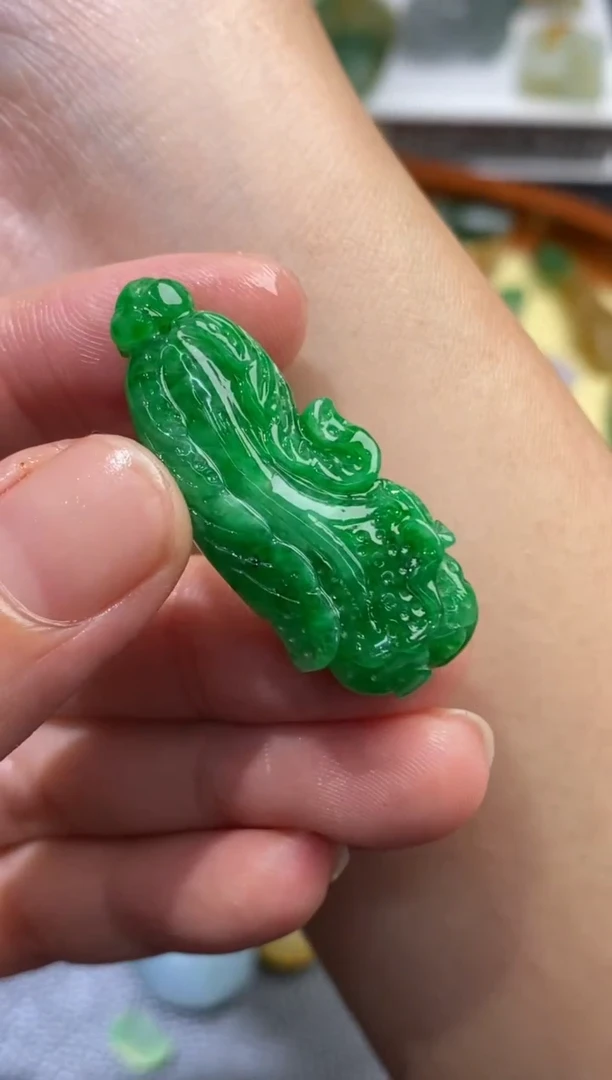 定制翡翠未镶嵌翡翠毛货~