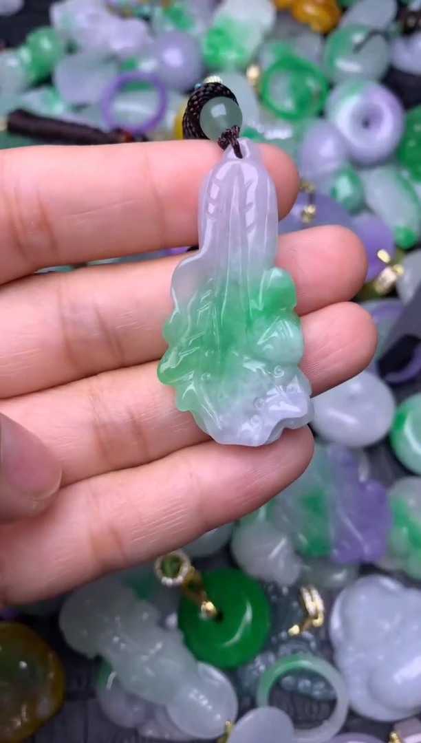 颈饰未镶嵌翡翠缅甸翡翠吊坠