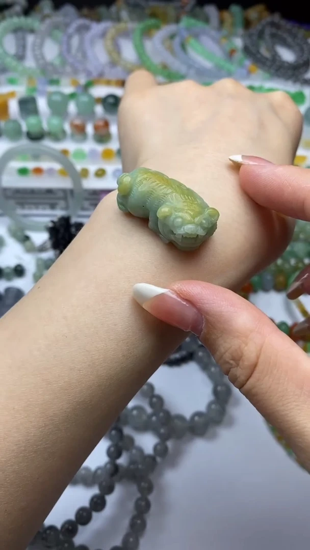 未镶嵌定制翡翠毛货定制不退不换