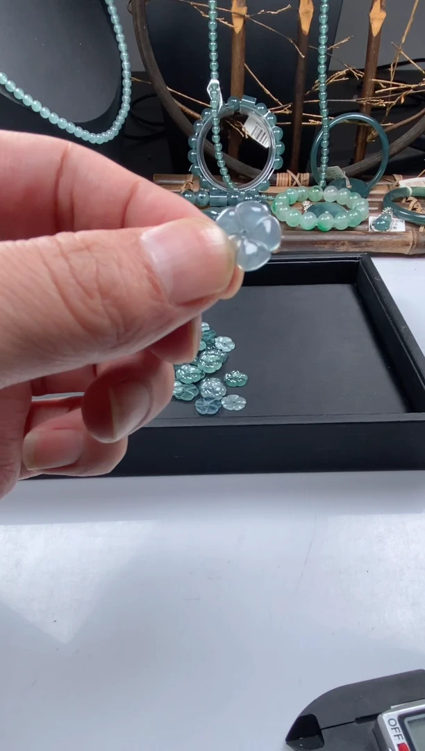 【闪购商品】翡翠手串未镶嵌多样性发货花