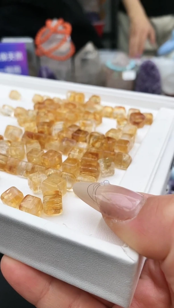 【闪购商品】水晶颈饰未镶嵌10a多样性发其一/1.23/1个