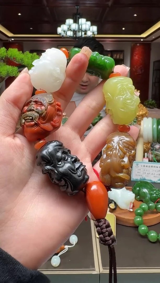 未镶嵌和田玉挂件db