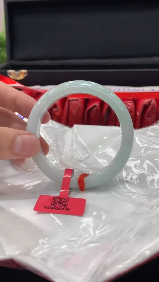 未镶嵌手镯翡翠翡翠手镯