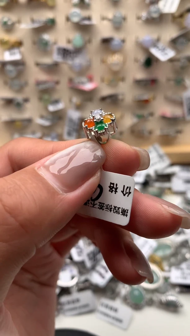 翡翠银S925镶嵌颈饰30