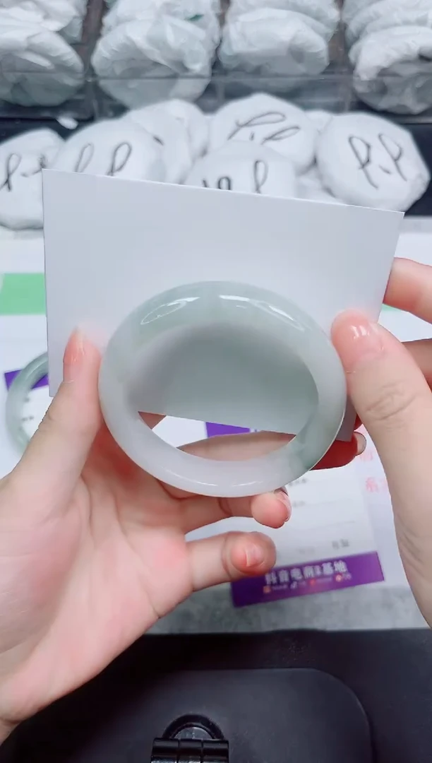 石英质玉手镯未镶嵌7-54.8