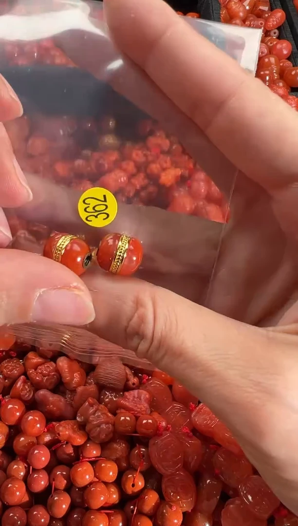 【闪购商品】南红玛瑙颈饰未镶嵌1