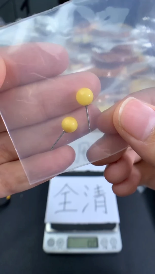 蜜蜡未镶嵌珠宝奇石1