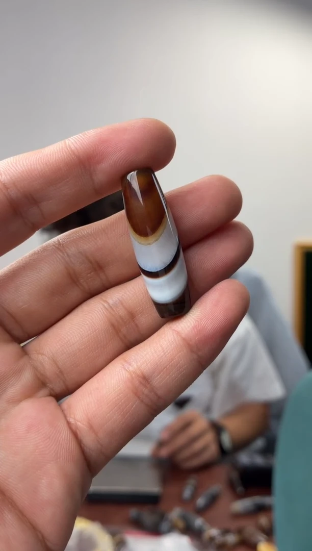 未镶嵌玛瑙/玉髓珠宝奇石噶玛珠宝