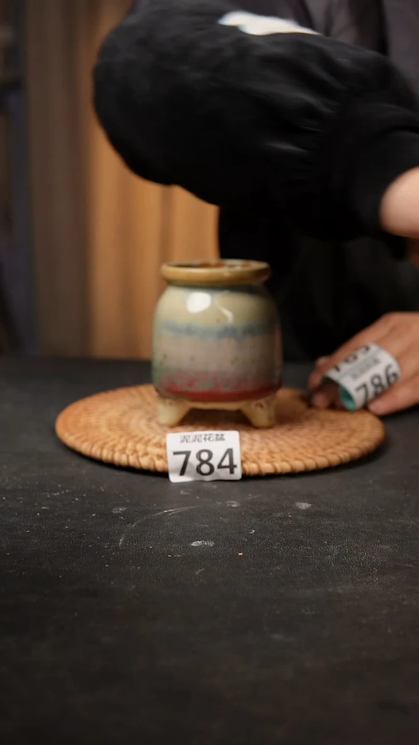 【闪购商品】瓷片784泥泥手工花盆口6高10
