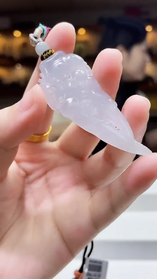 未镶嵌定制翡翠吊坠83