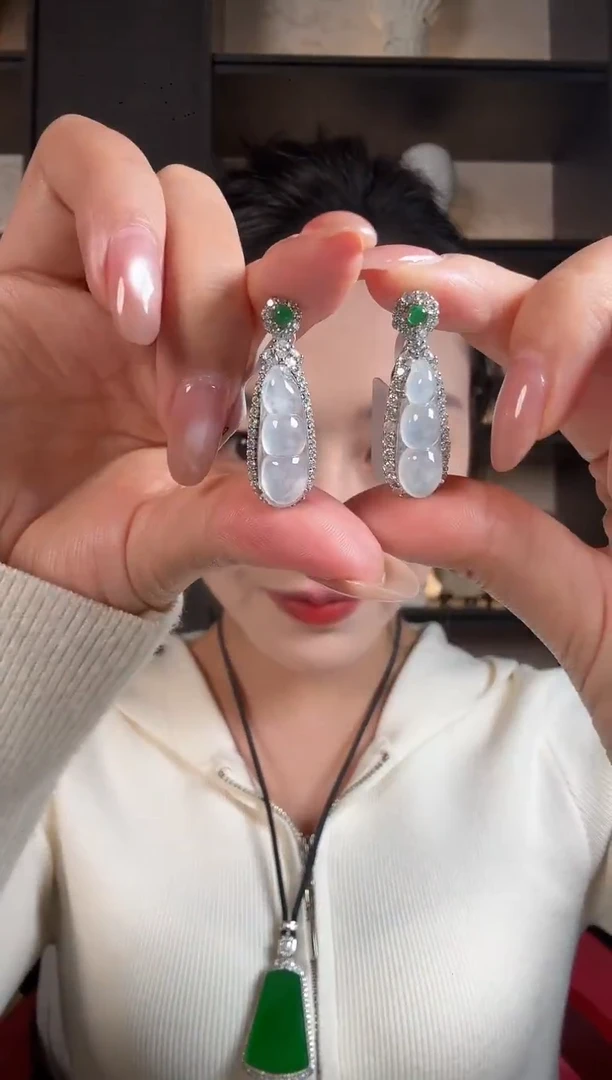 颈饰银S925镶嵌翡翠6多样性发其一