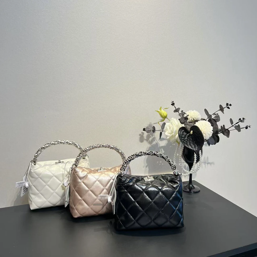 2025新款气质高级百搭简约单肩斜挎包小香风轻奢菱格时尚女士包包