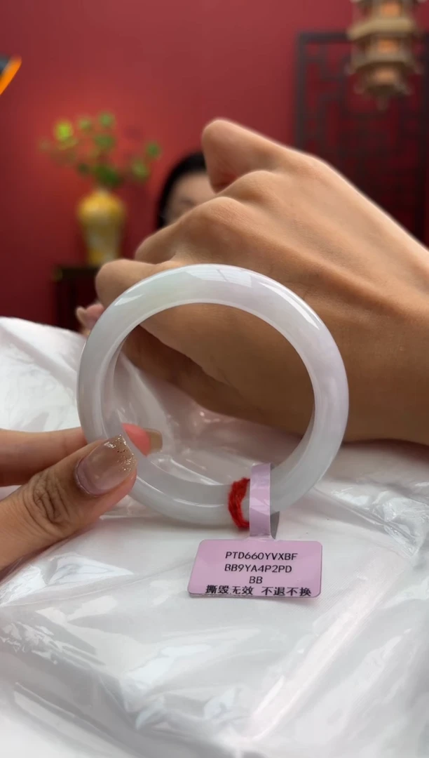 未镶嵌手镯翡翠翡翠手镯