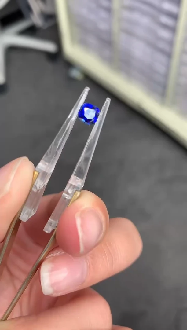 【闪购商品】蓝宝石裸石未镶嵌1ct皇家蓝