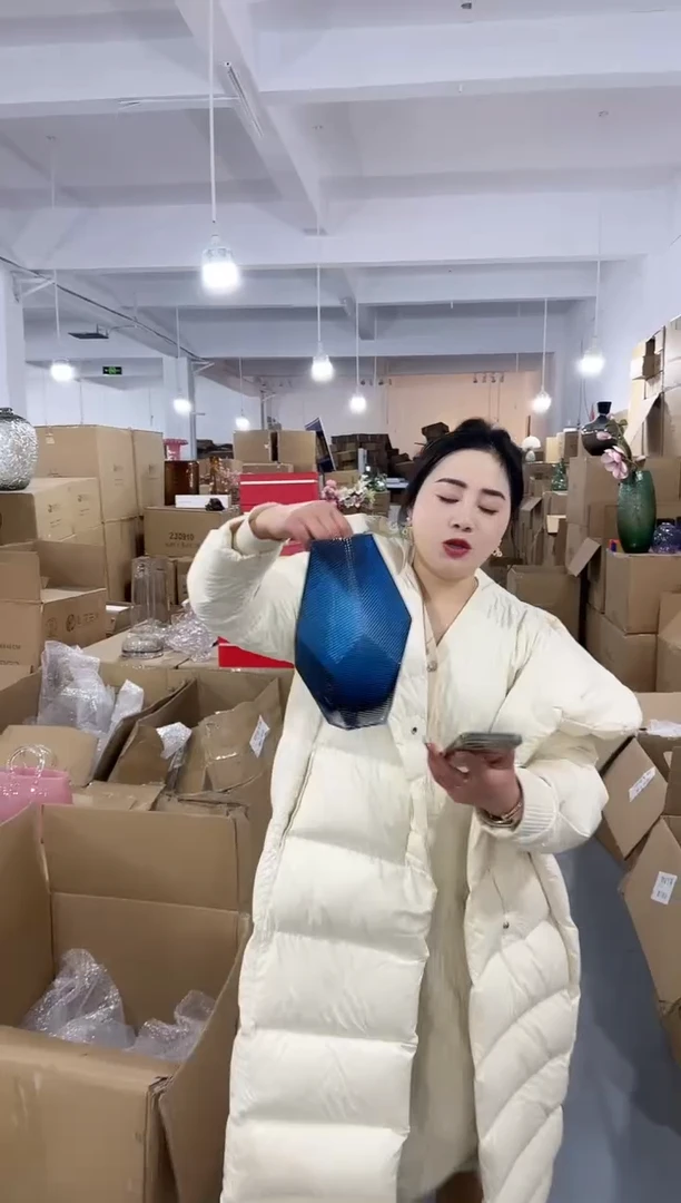 【闪购商品】玻璃安琪花瓶微瑕-Y6IK