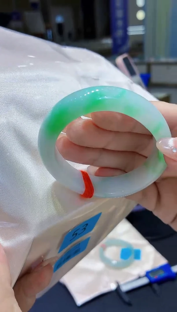 未镶嵌手镯翡翠翡翠手镯52