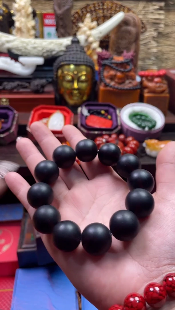 【闪购商品】琥珀颈饰未镶嵌黑破