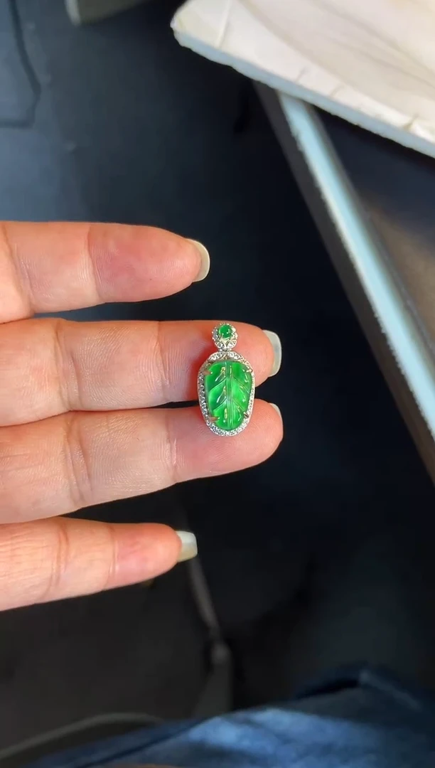 吊坠(不含链)银S925镶嵌翡翠1