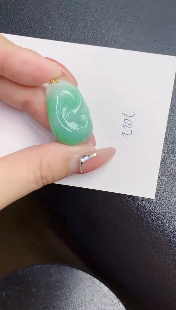 【闪购商品】翡翠颈饰18K金镶嵌000000000