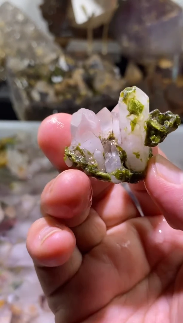 未镶嵌珠宝半成品水晶81号22g四川超七花园水晶