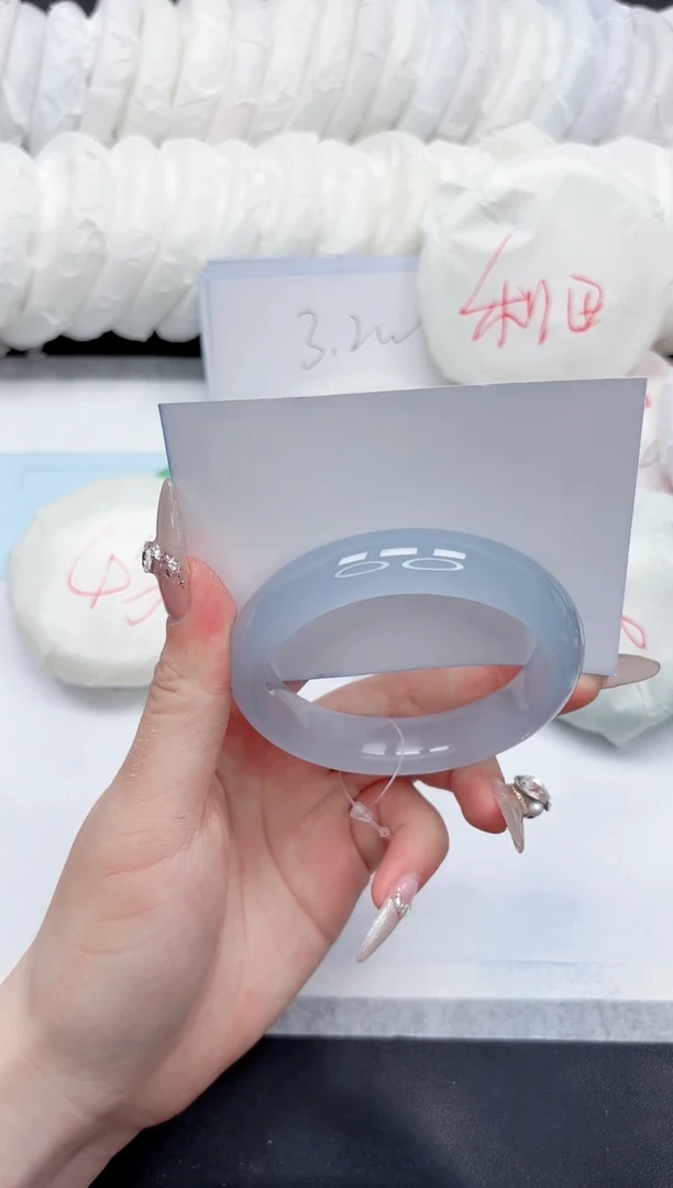石英质玉手镯未镶嵌258-56