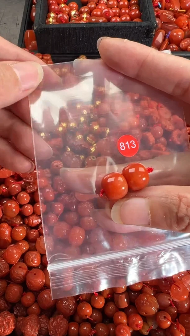 【闪购商品】南红玛瑙颈饰未镶嵌1