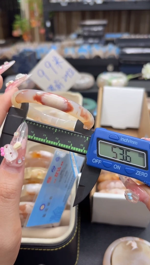 未镶嵌手镯石英质玉97(53圈)