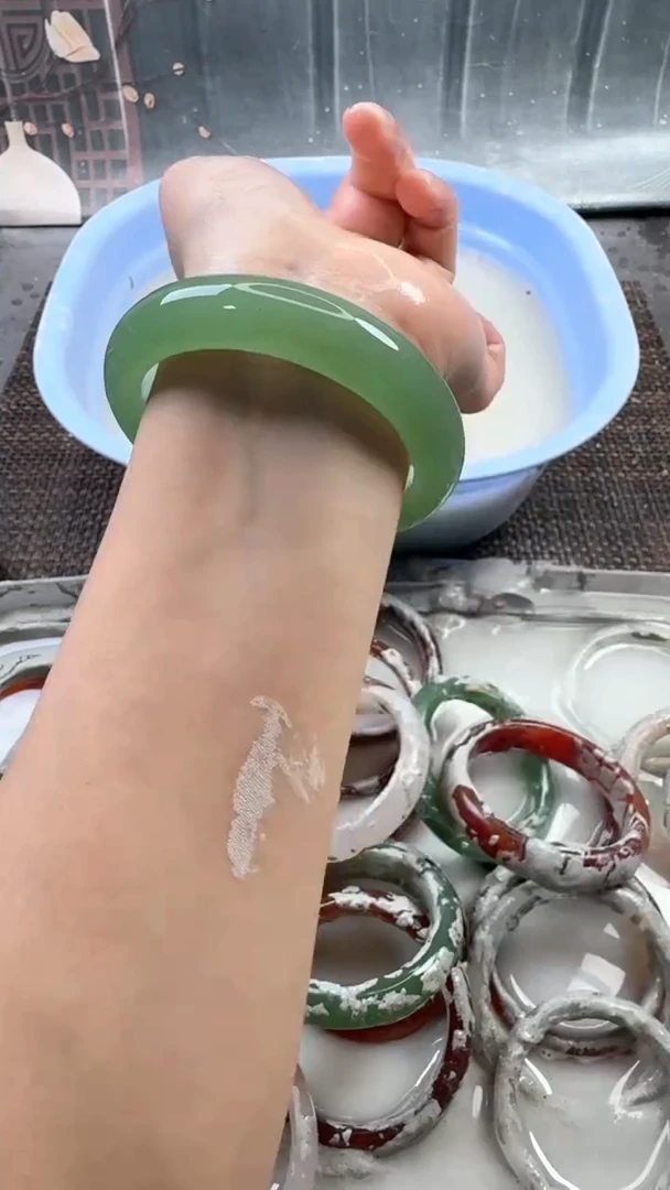 【闪购商品】石英质玉手镯未镶嵌76 6162