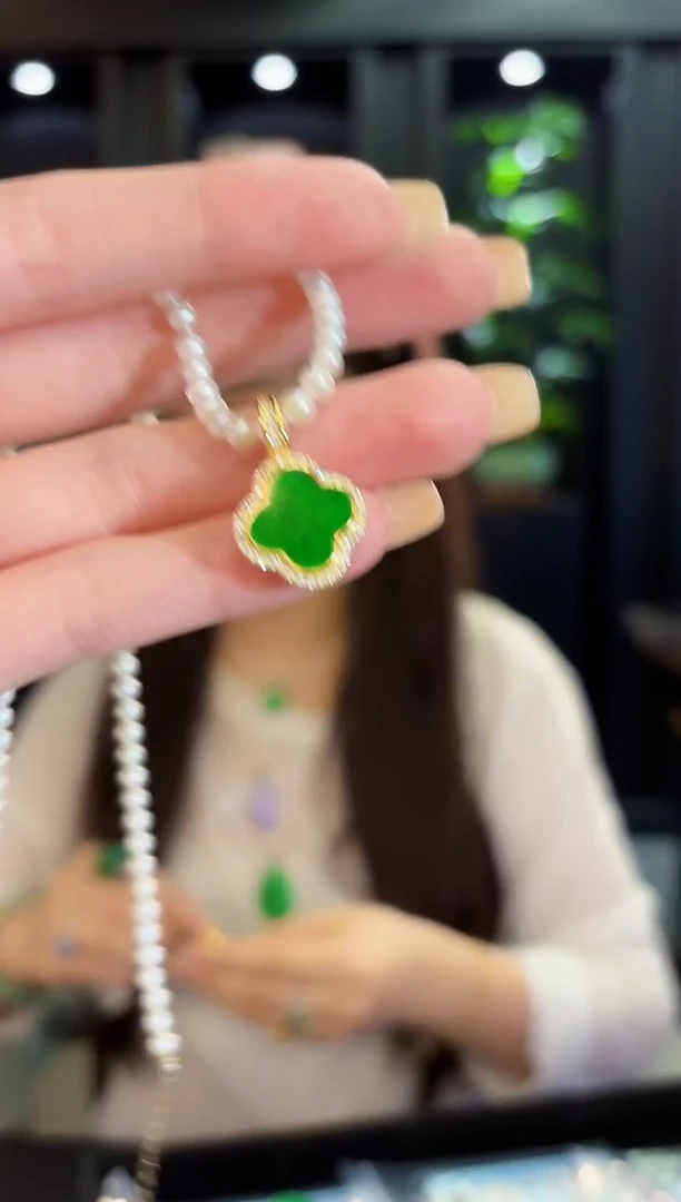 翡翠未镶嵌吊坠(不含链)s缅料A货/多样性发货/一件