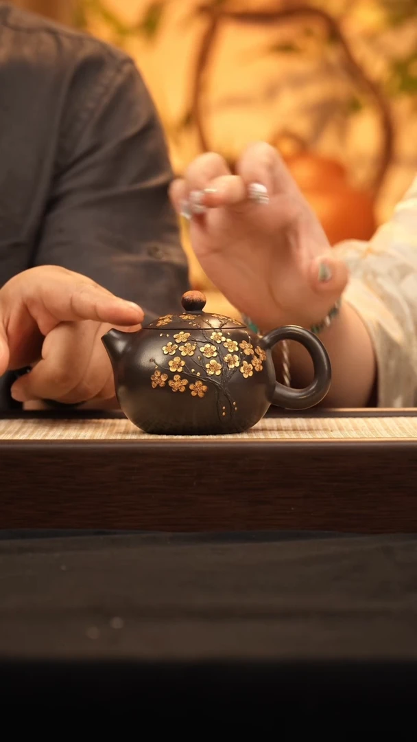 茶壶紫砂YHY  古乌泥 金梅西施 160C