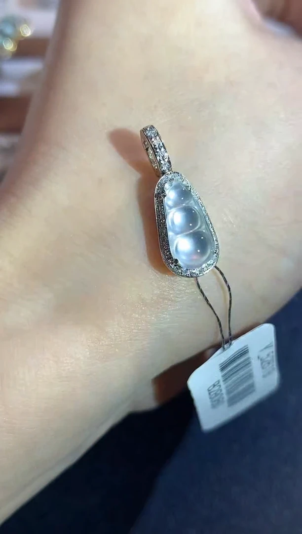 吊坠(不含链)18K金镶嵌翡翠A35