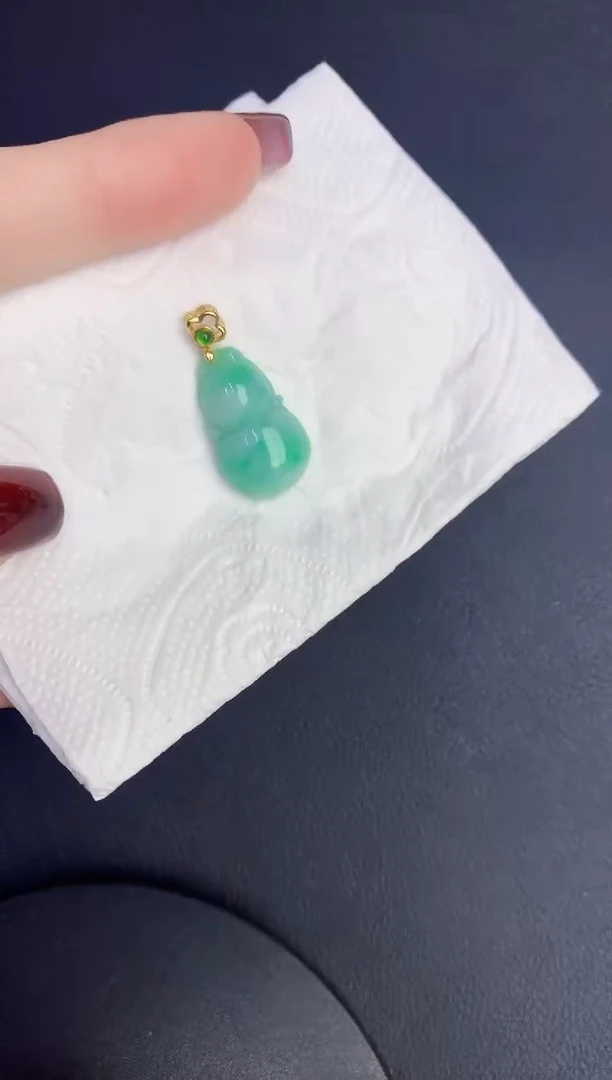 颈饰未镶嵌翡翠缅甸天然翡翠A货