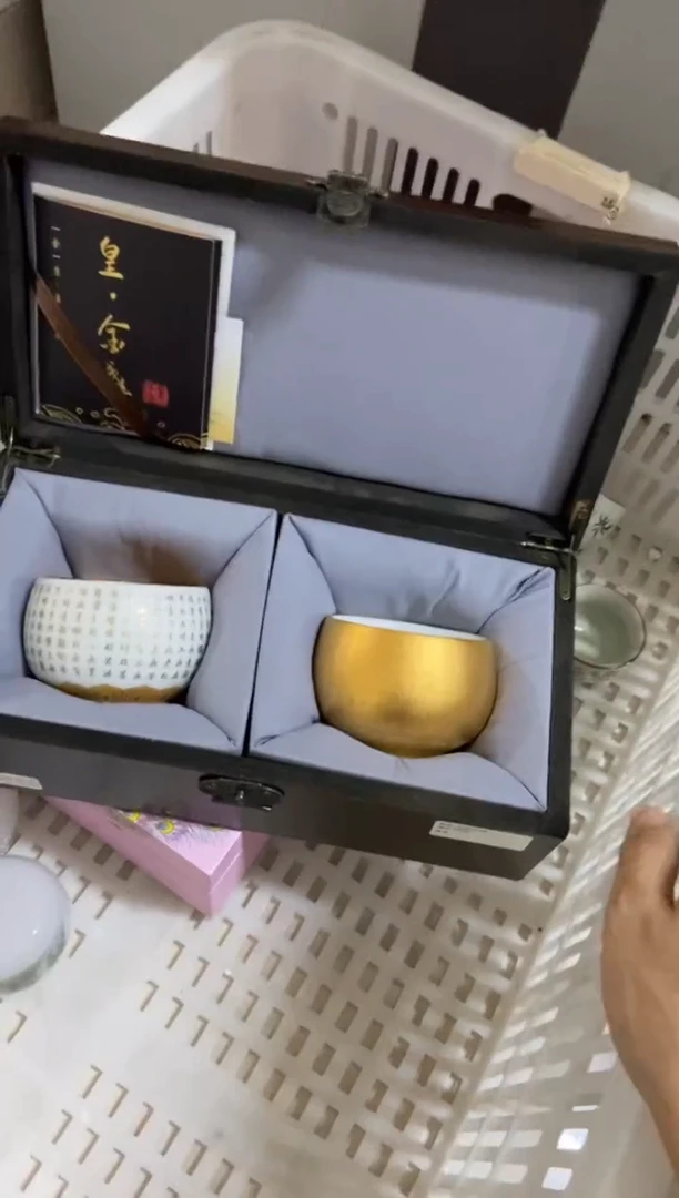 无运费险有瑕疵的摄影的产品有使用过的痕迹有点脏介意勿拍