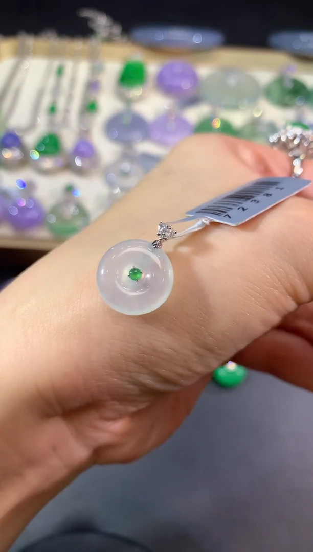 吊坠(不含链)18K金镶嵌翡翠8-扣子（多样性发货一件