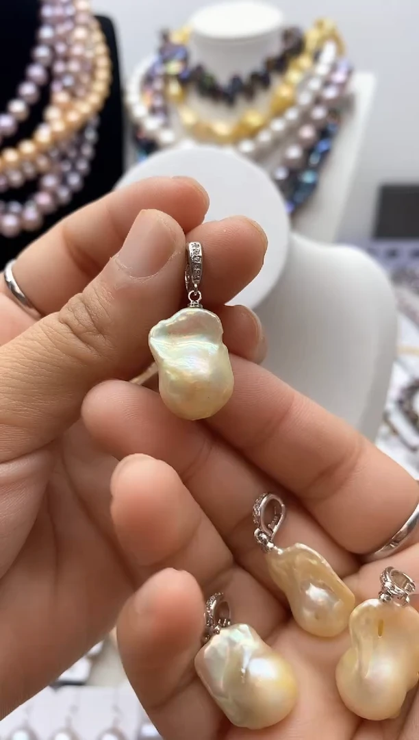 【闪购商品】淡水珍珠颈饰钛钢11