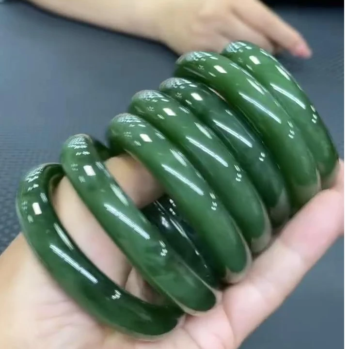 【老郑家】和田玉手镯一支(多样性发1件)