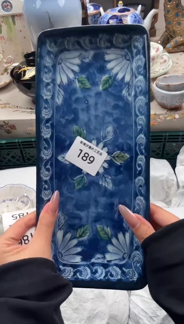 瓷片哒*啦M         189