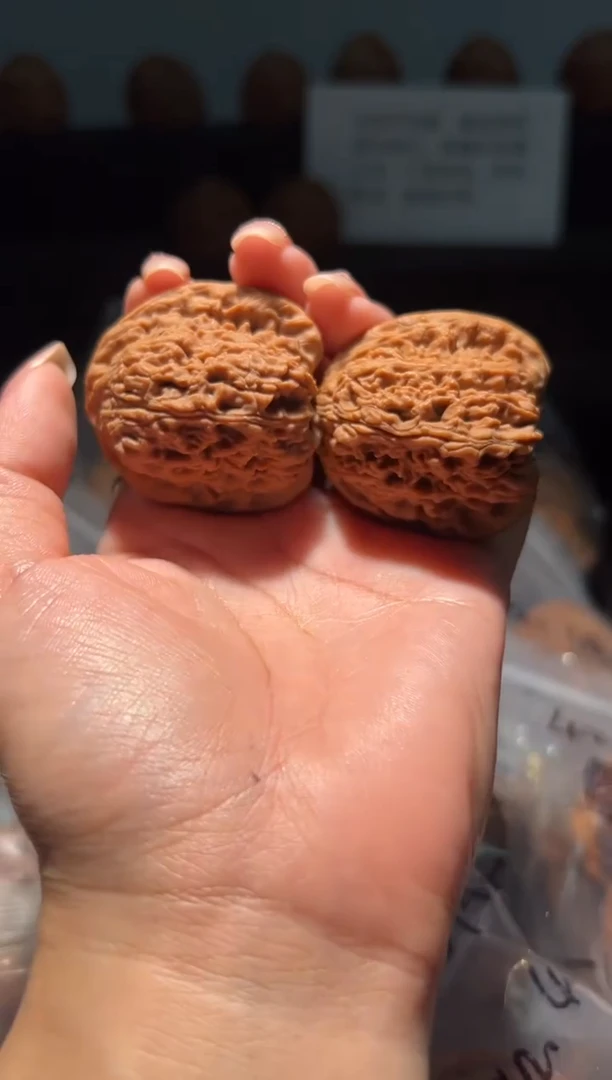 把件文玩核桃墨*白128福利对南疆石