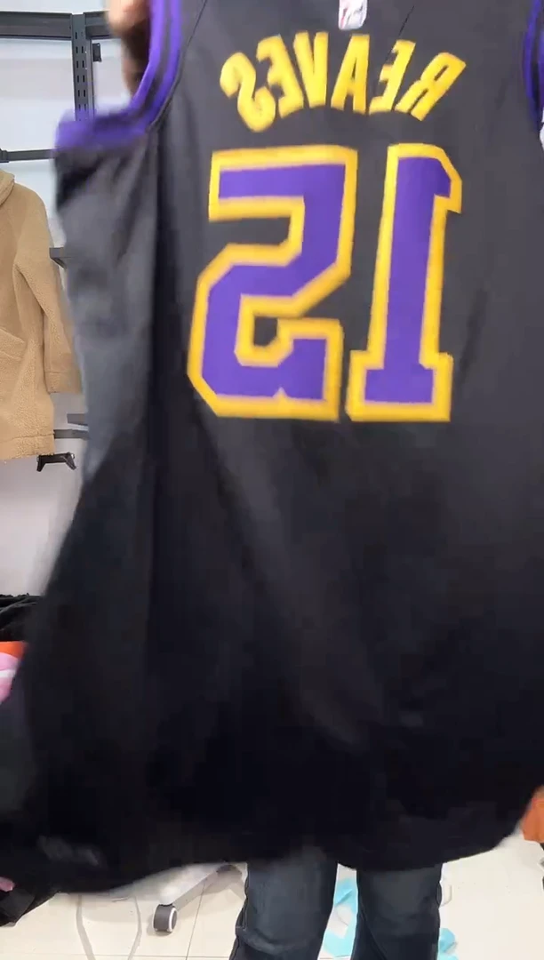224  编码  瑕疵直播间过款为准 尺码