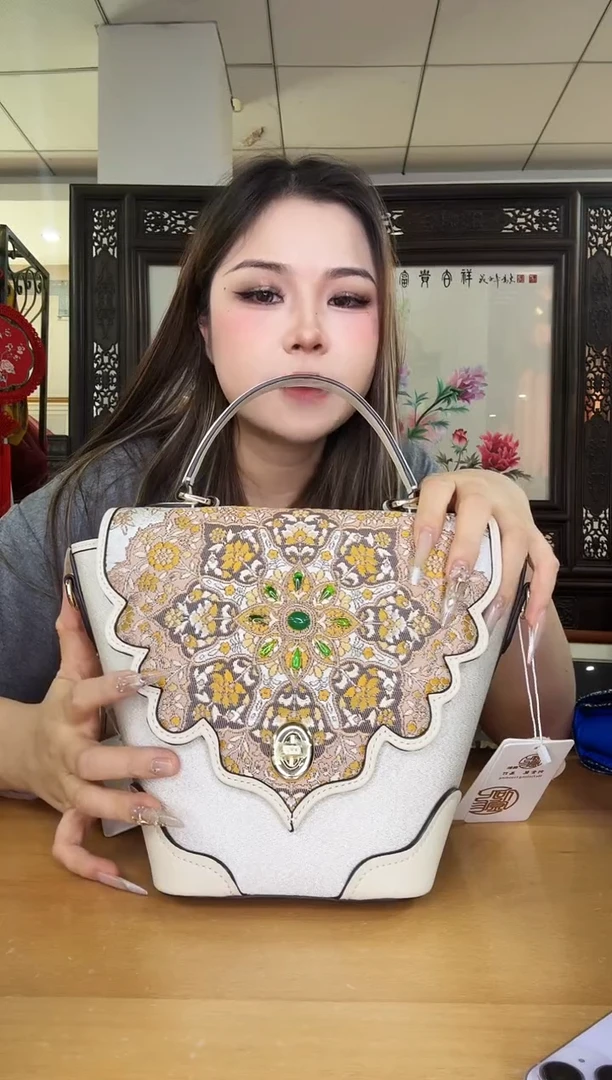 牛皮（革）c****h111111111111