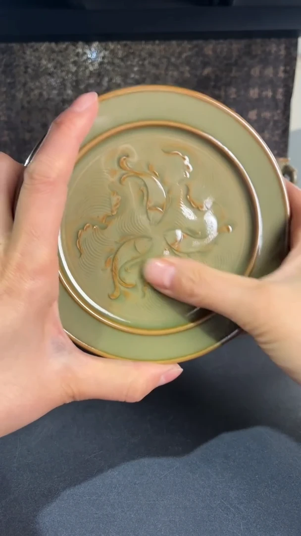 耀州窑仰山微瑕海水游鱼壶承