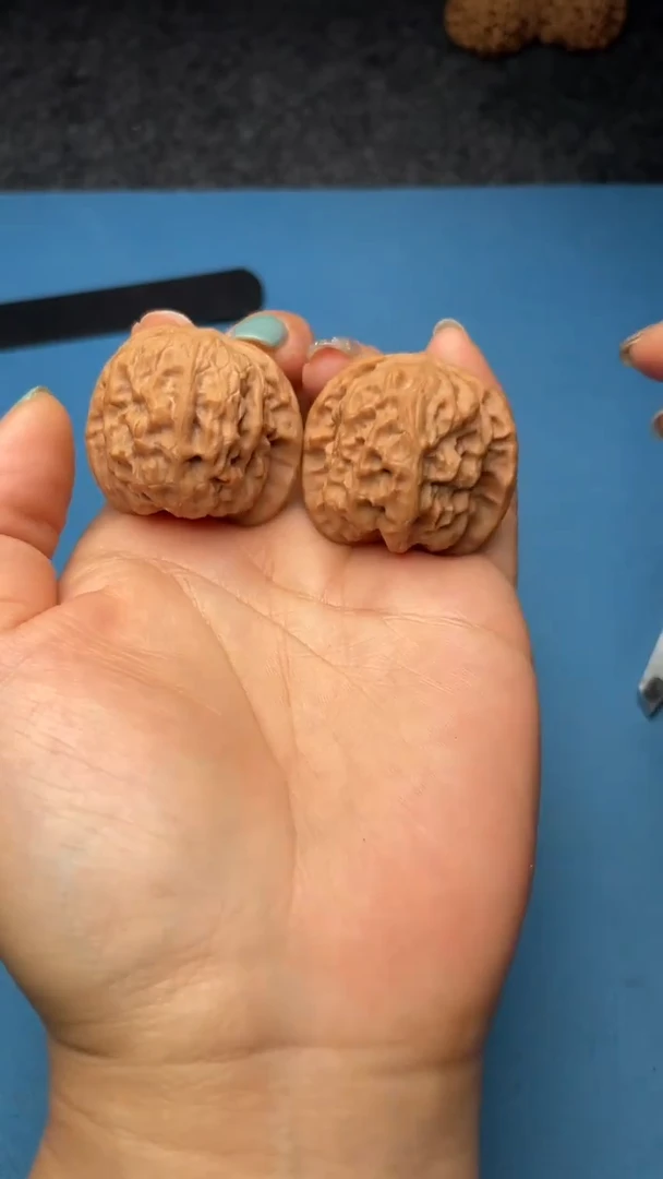 文玩核桃把件w143野狼36尺