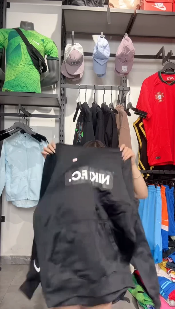 1718编码 瑕疵款直播间过款为准 尺码M