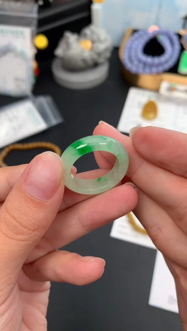 未镶嵌摆件翡翠48小时鉴赏期 退货不扣服务费