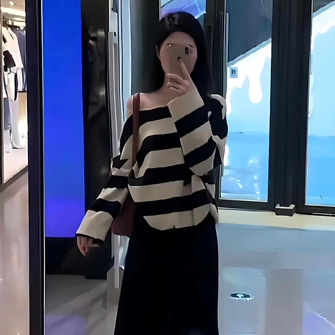 黑色条纹宽松慵懒风打底针织衫上衣2025秋装新款早秋斜肩毛衣女装