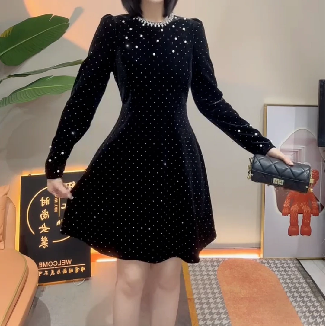 法式黑色轻奢修身时尚连衣裙礼服街头风常规女装优雅长袖名媛